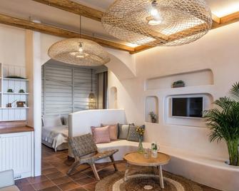 Kimolia Gi - Kimolos - Sala de estar