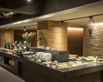 Simple Plus Hotel - Taipei - Buffet