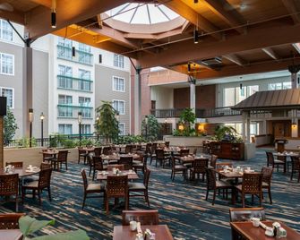 DoubleTree by Hilton Burlington Vermont - Burlington - Restaurante