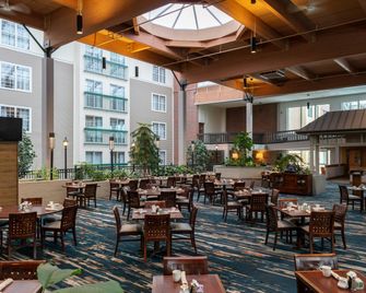 DoubleTree by Hilton Burlington Vermont - Burlington - Restaurant