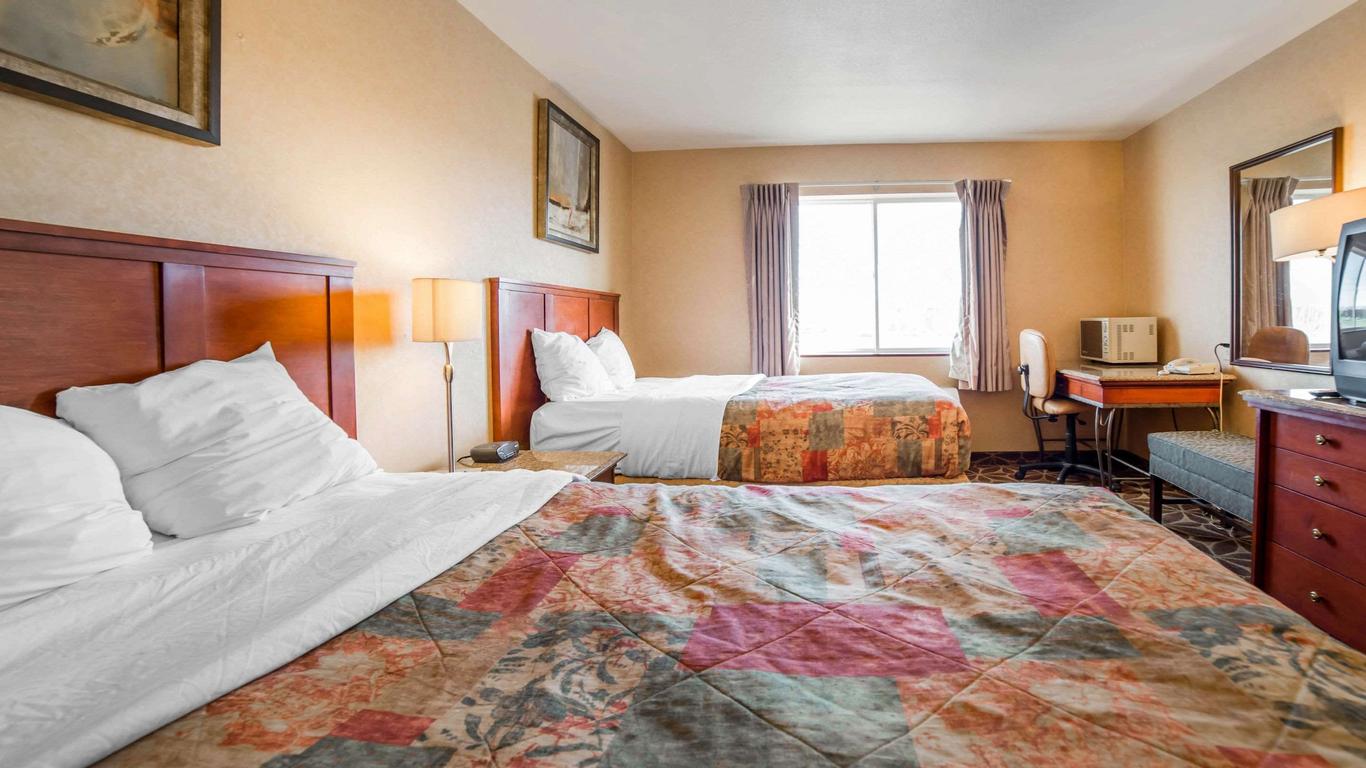 Rodeway Inn & Suites - Nampa