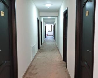 Spell Hotels - Căpăţîneni-Ungureni - Hallway