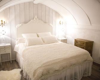 L'Escapade Aixoise hyper centre historique studios free netfilx wifi romantics apartments historic center - Aix en Provence - Chambre