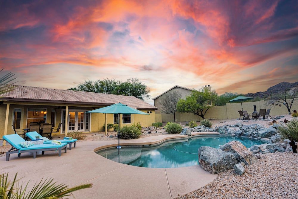 Im Star Struck! Private Pool, Fire Pit. Eclectic Style. - פיניקס - בריכה