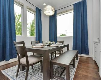 Casa Labella - Downtown Skyline Views - Sleeps 10 - Houston - Dining room