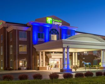 Holiday Inn Express & Suites Lexington Dtwn Area-Keeneland By IHG - לקסינגטון - בניין