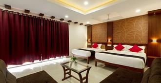 Burooj Hotel - Ernakulam - Bedroom