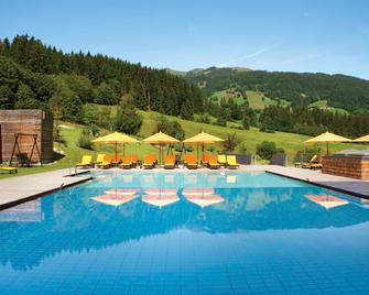 Kempinski Hotel Das Tirol - Jochberg - Pool