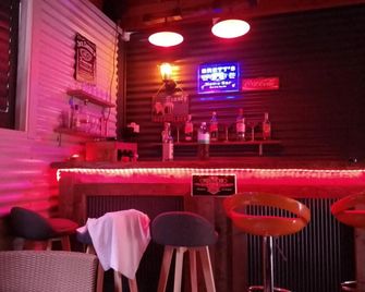 Brett's Rest Nel - كينغسكوت - بار