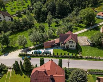 House of Seasons - Slottet Bran - Byggnad
