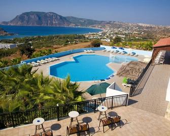 Pantheon Hotel - Kefalos - Piscina
