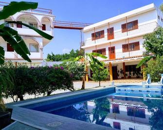 Hotel Hacienda de Zapata - Jiutepec - Piscina