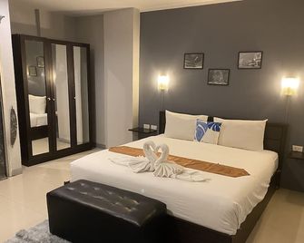 Holiday Home Patong - Patong - Bedroom