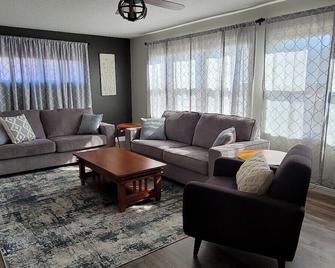 Scenic Getaway Near Decorah Fish Hatchery - Decorah - Olohuone