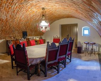 Casa Kresován - Sarmizegetusa - Dining room