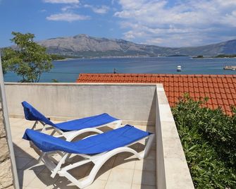 Beach Villa Olivia - Lumbarda - Ban công