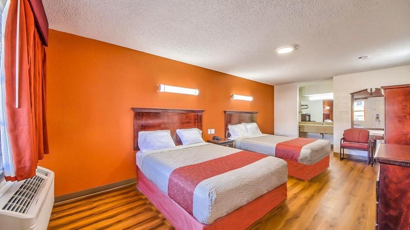 Hillcrest Inn & Suites Ozona