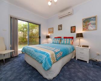 Tah Villa 1 68 Marine Drive - Shoal Bay - Slaapkamer