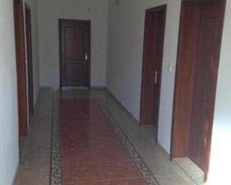 Niki Apartments - Bregvija - Pasillo