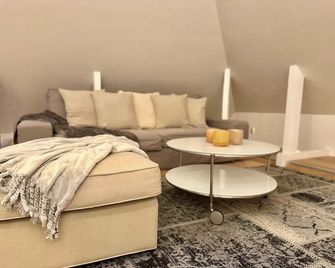 Wow Apartments, Sankt Sigfridsgatan 64-66 - Gotemburgo - Sala de estar