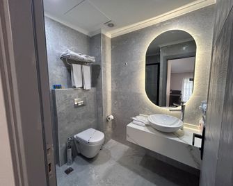 Pendik Marine Hotel - Istanbul - Kamar Mandi