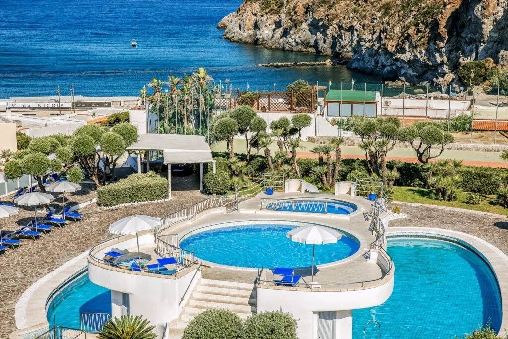 Hotel Zaro - פוריו - בריכה