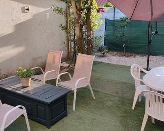 Gite l'olivier - Romilly-sur-Seine - Patio