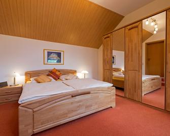 Birnbaumhof - Hotel Pension und Ferienwohnungen - Schwedelbach - Bedroom