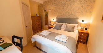 Fox And Hounds Llancarfan - Barry - Bedroom