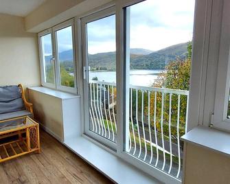 Loch Rannoch Highland Club, Red Deer 5 - Kinloch Rannoch - Balcón