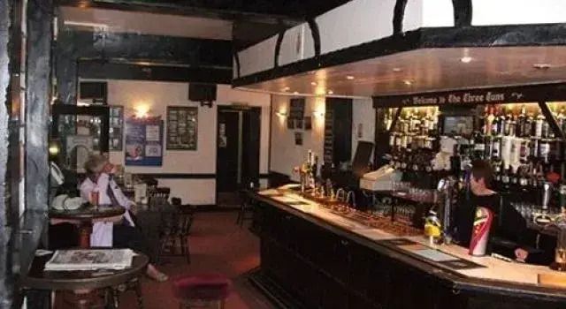 Three Tuns Hotel - Filey - Bar