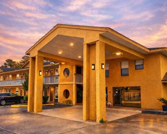 Americas Best Inn - Savannah I-95 - Savannah - Edifício