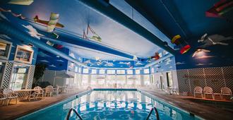 Bayshore Resort - Traverse City - Piscina