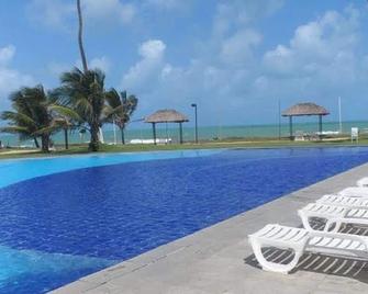 Anchor Flat Resort, Beira Mar, 02 km from the town of Porto de Galinhas, 06 people. - Ipojuca - Pool