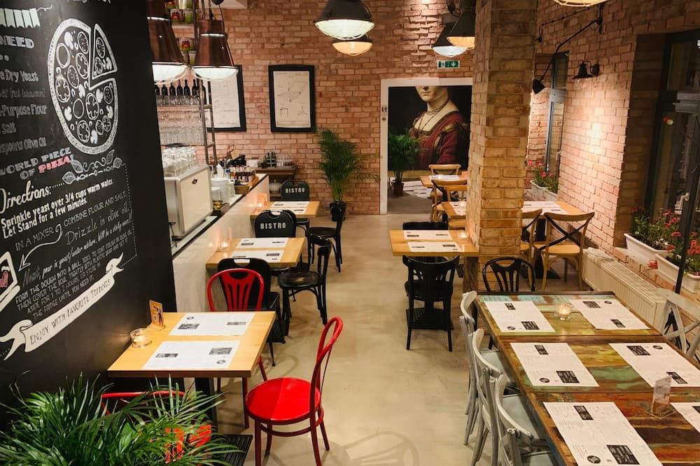 أبارت هوستل وارسزاوا - وارسو - مطعم