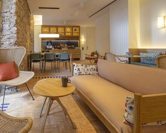 Port Plaza Apartments - Tarragona - Wohnzimmer
