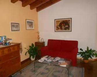 B&B Casa Lisa - Miane - Sala de estar