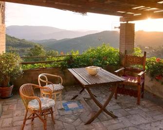 Room \'La Valle House\' - Gubbio - Balcone