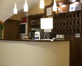 Hotel Trieste - Tarvisio - Reception