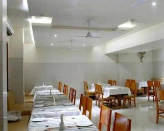 Hotel Silver Palace - Jalgaon - Restaurant
