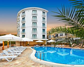 Ayvalik Cinar Hotel - Sarimşakli - Pool