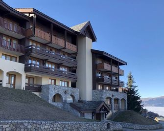 Duplex rénové 3P+cabine 6 pers, balcon, vue Mont Blanc - FR-1-181-2732 - La Plagne-Tarentaise - مبنى