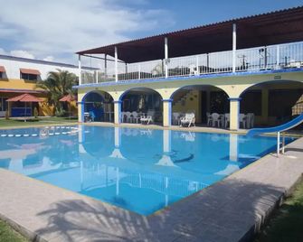 Hotel San Carlos Yautepec - Yautepec de Zaragoza - Piscina