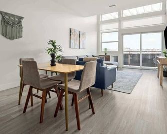 On Cloud 9 - Curated Lifestyle Loft - Zuni Lofts - دنفر (كولورادو) - غرفة طعام