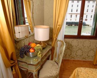 Hotel Canal - Venedig - Schlafzimmer