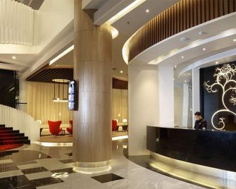 Brits Hotel Karawang - Karawang - Lobby