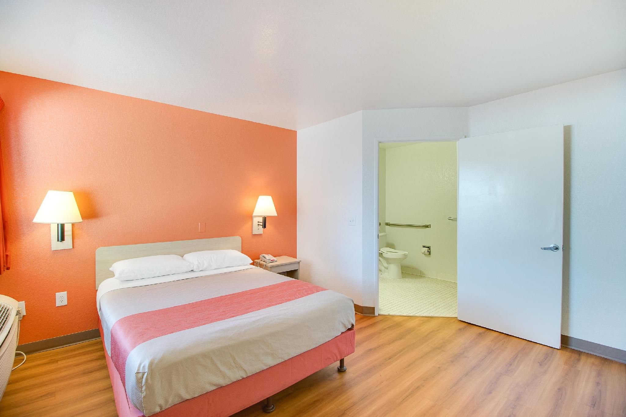 Motel 6-Phoenix, Az - East - פיניקס - חדר שינה