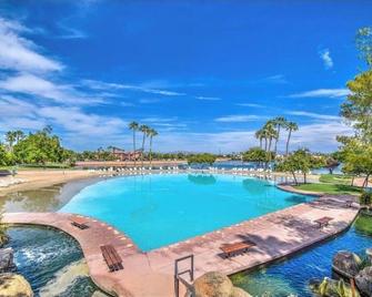 Premier Val Vista Lakes Community Amenities 3 bed + Loft house in lovely Gilbert - Gilbert - Pool