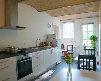 Engelsholm Bed & Breakfast - Bredsten - Cocina