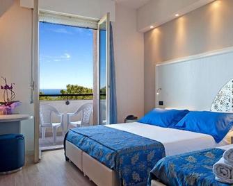 Hotel Krone - Ravenna - Camera da letto